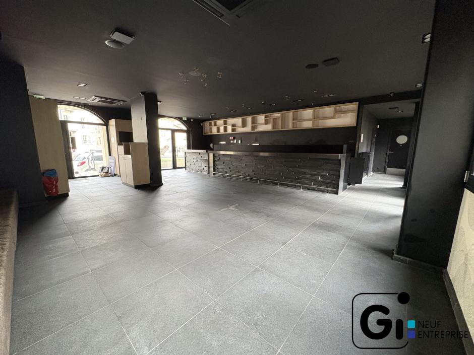 Commercial chambéry