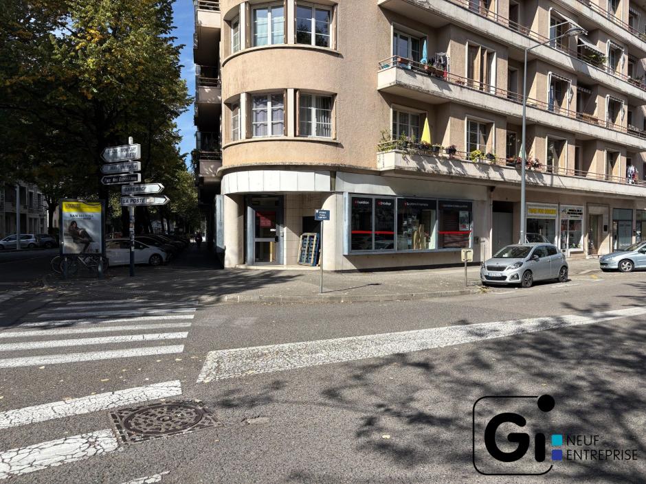 Local commercial chambéry