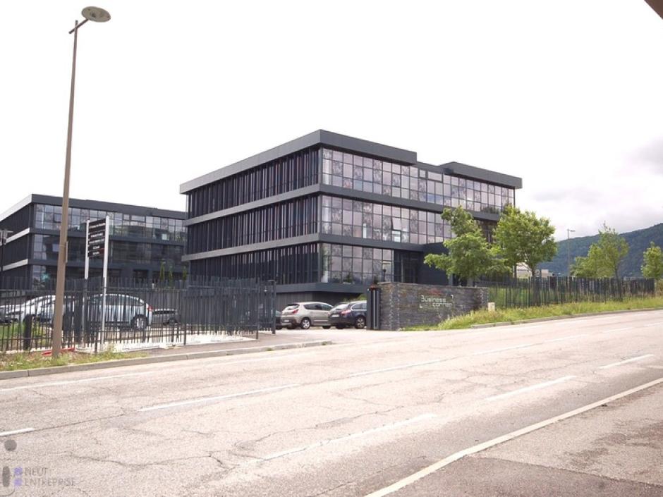 Location bureau challes-les-eaux