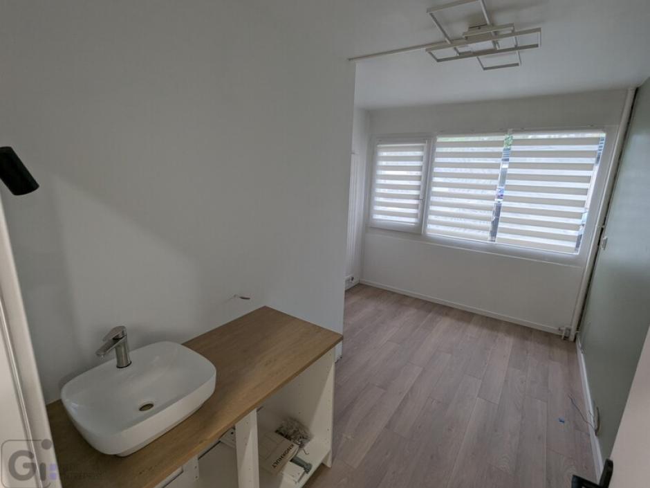 Location bureau cognin