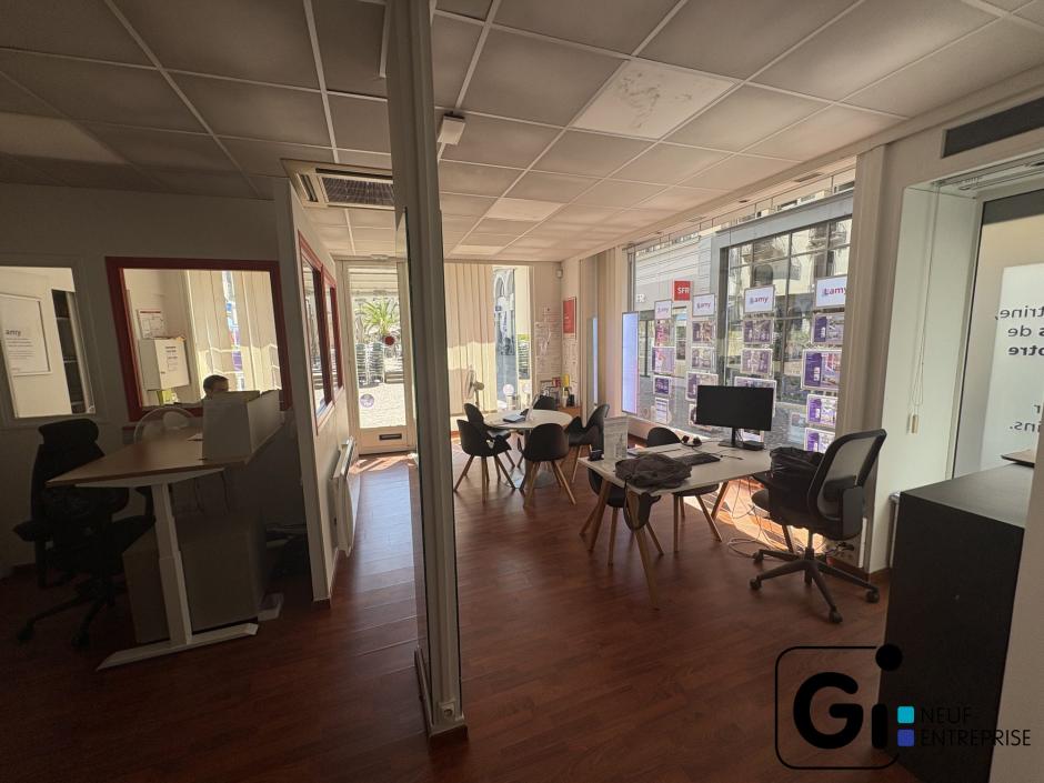 Commercial aix-les-bains
