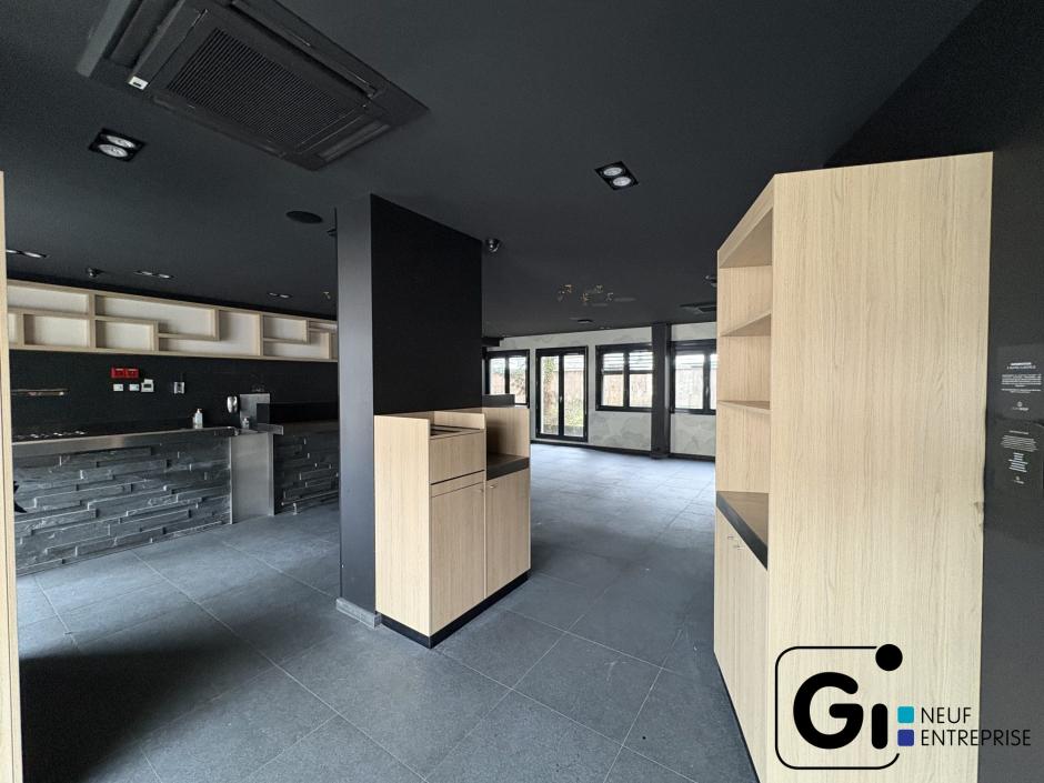 Commercial chambéry