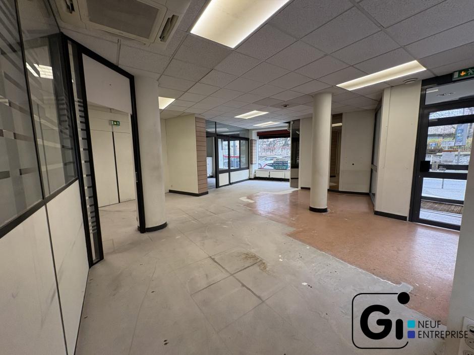 Local commercial chambéry