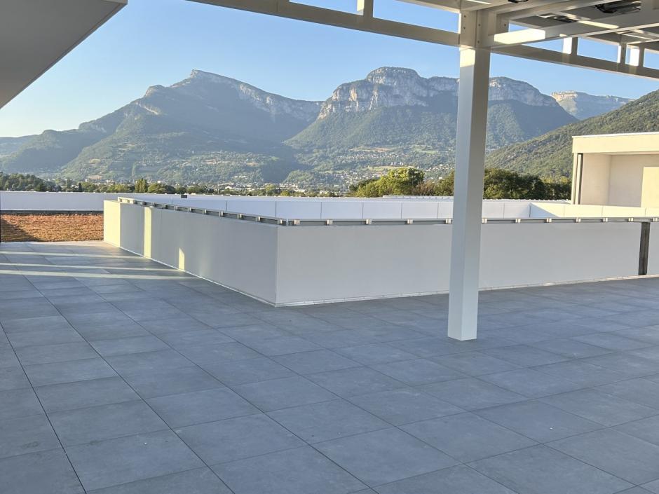 A usage de bureaux challes-les-eaux