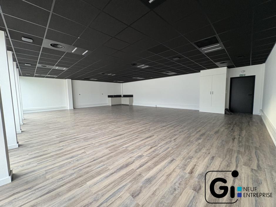 A usage de bureaux challes-les-eaux